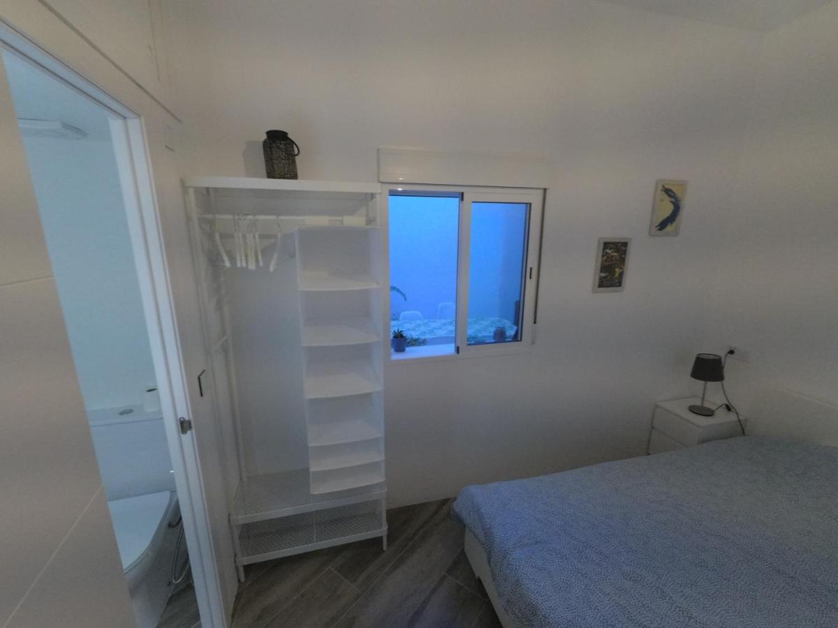 Room With Private Bathroom - Vivienda Vacacional Out Of Blue Santa Cruz de la Palma  Exterior foto
